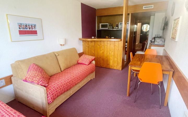 Couchages banquettes-lits simples dans le séjour / 2 single beds in the living room