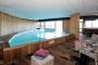 Piscine de la résidence / Private pool